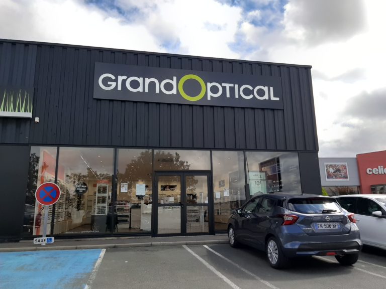 GRAND OPTICAL  ouverture à Niort  Agora Groupe  Vente et location d